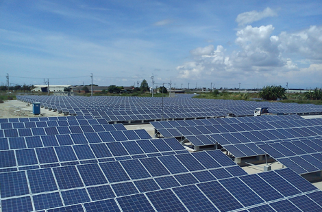 印度建成太阳能电场 总发电容量为 648 MW